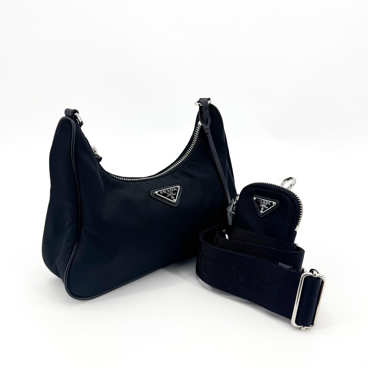 Prada Re-Edition 2005 Tessuto Black Nylon Shoulder Bag Bag (Pre-Owned)