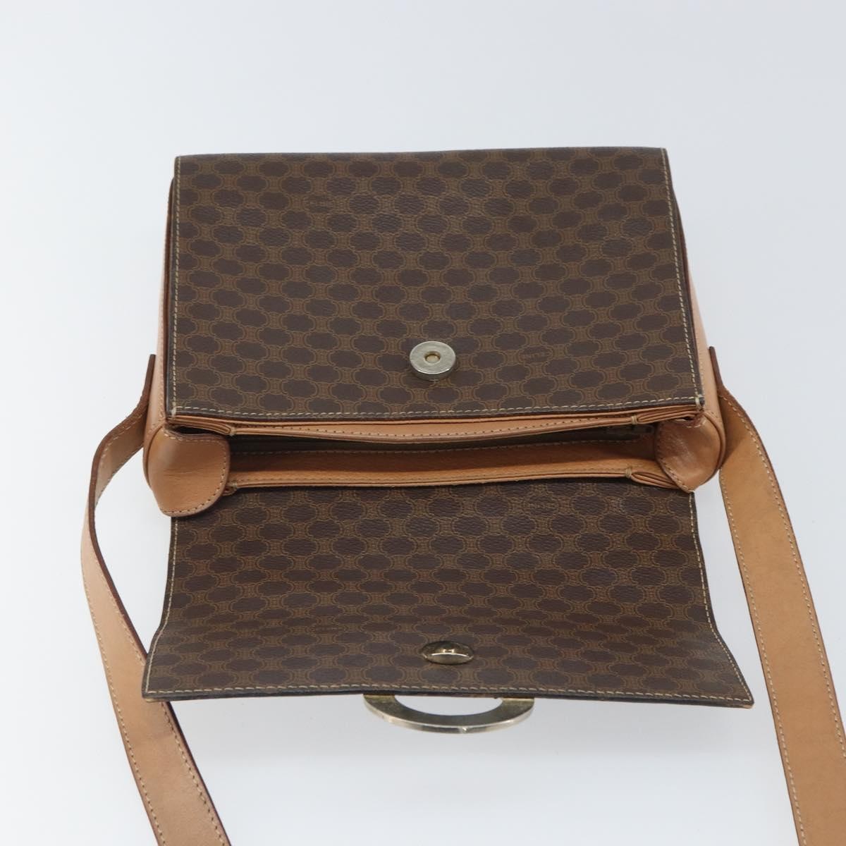 Celine Vintage Macadam Circle Logo Canvas And Leather Brown Canvas Shoulder Bag Bag (Pre-Owned)