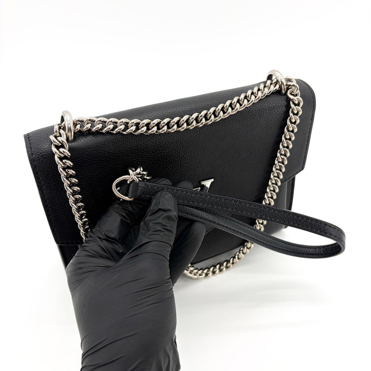 Louis Vuitton Mylockme Monochrome Leather Black Leather Handbag (Pre-Owned)