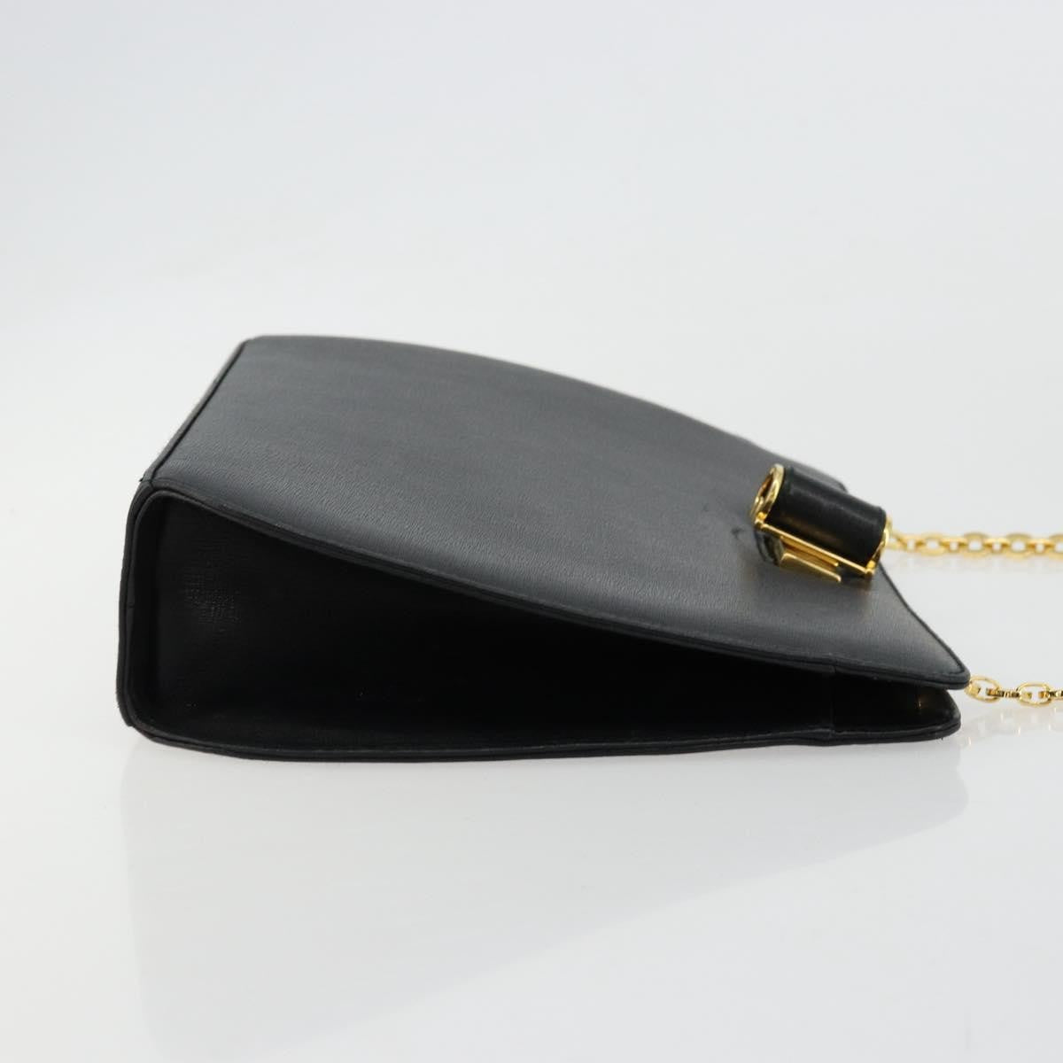 Salvatore Ferragamo Vintage Chain Leather Black Leather Shoulder Bag Bag (Pre-Owned)