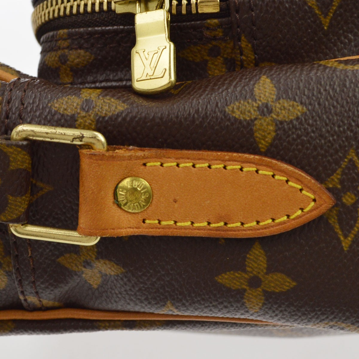 Louis Vuitton Nil Shoulder Bag Monogram Canvas Brown Canvas Shoulder Bag Bag (Pre-Owned)