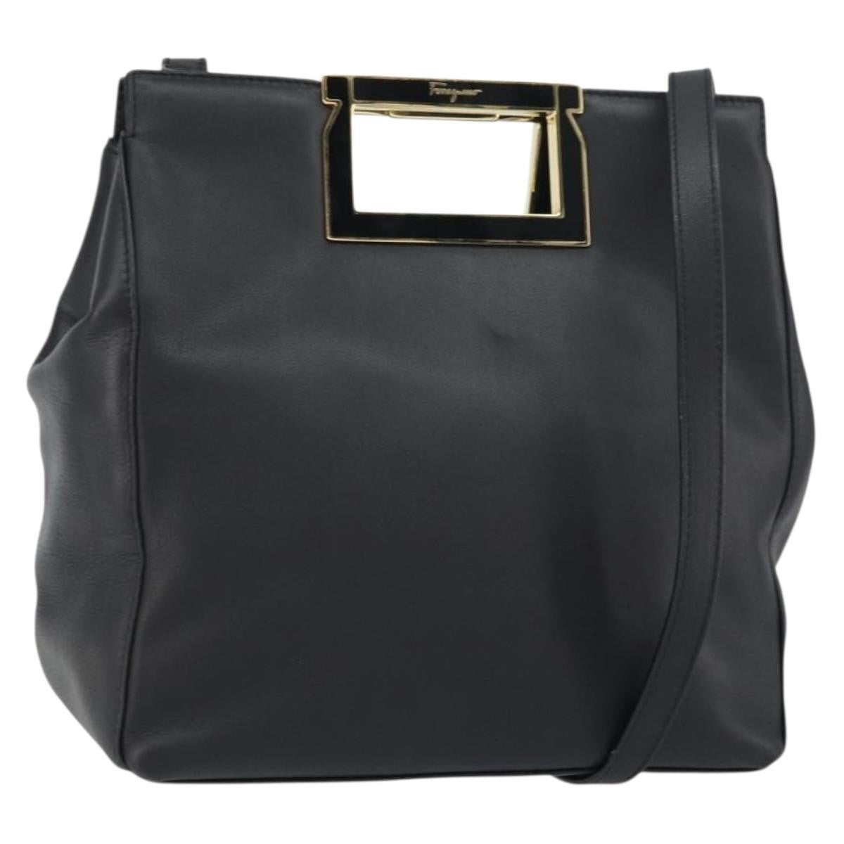 Salvatore Ferragamo Gancini Leather Black Leather Shoulder Bag Bag (Pre-Owned)