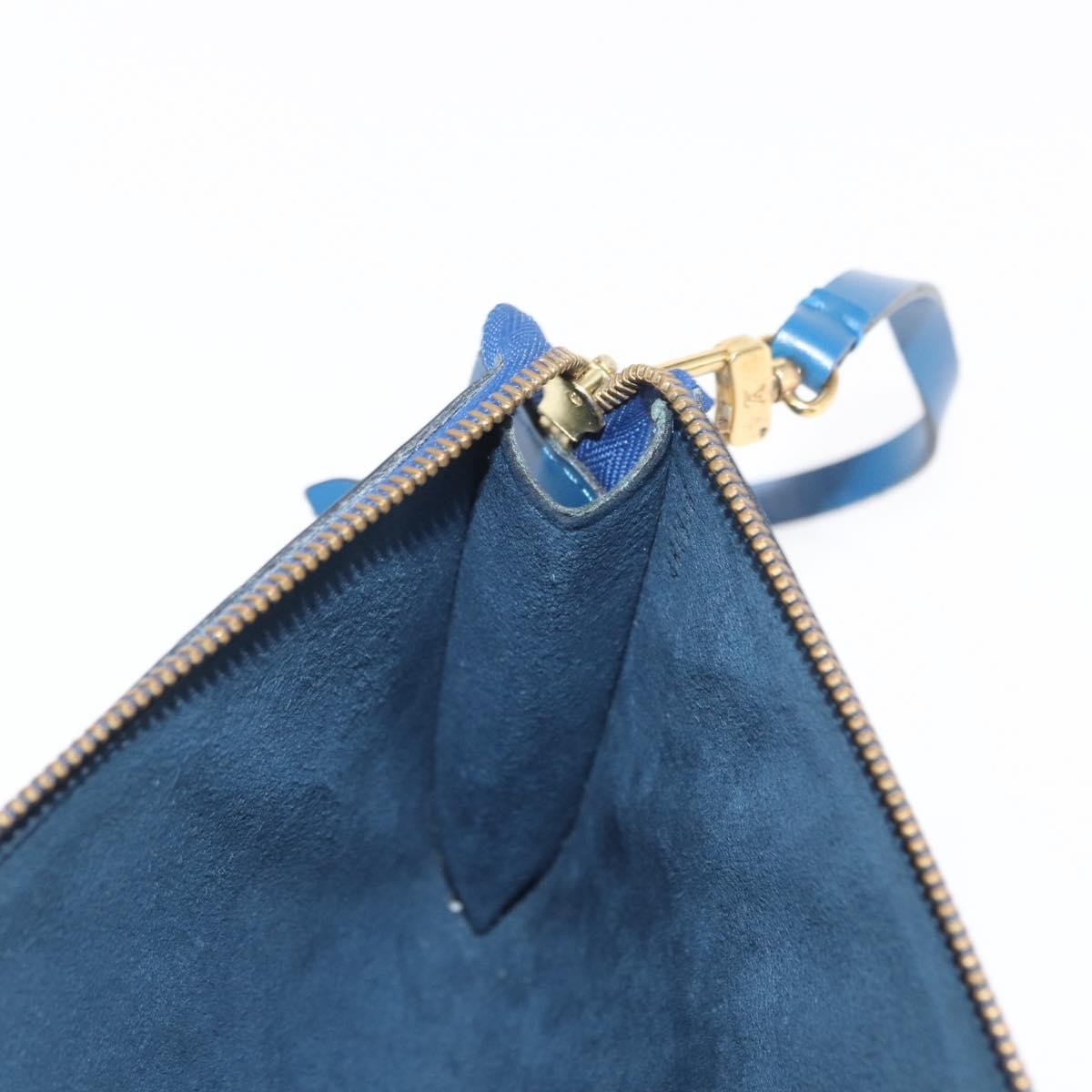 Louis Vuitton Pochette Accessoires Epi Leather Blue Leather Clutche & Pouche Bag (Pre-Owned)