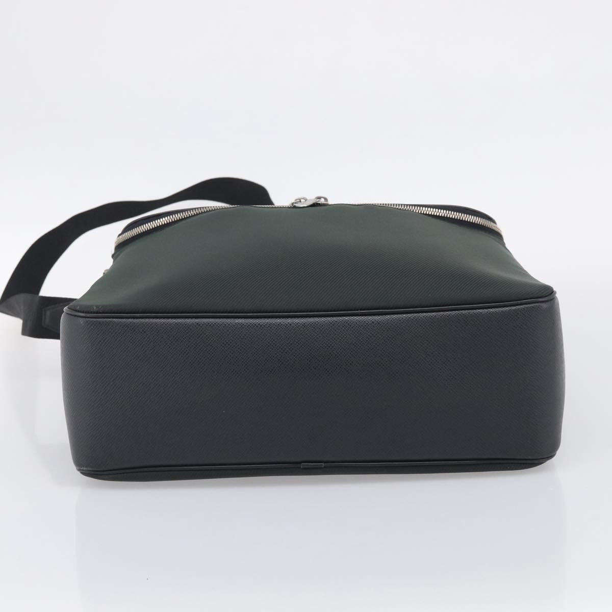 Louis Vuitton Taimyr Messenger Taiga Leather And Canvas Gray Leather Handbag (Pre-Owned)