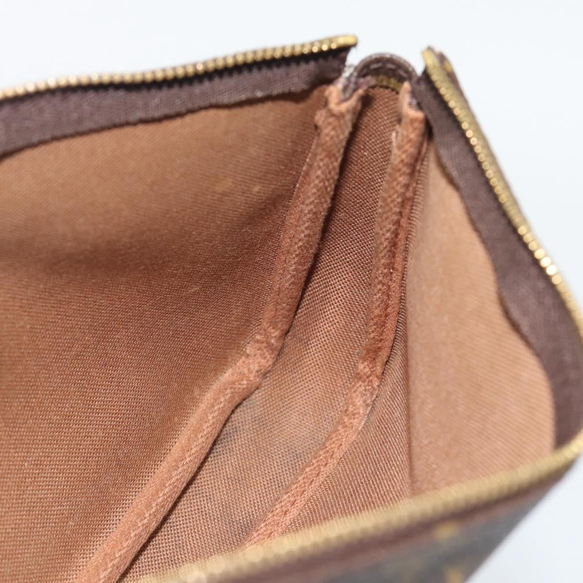 Louis Vuitton Pochette Accessoires Monogram Brown Canvas Clutche & Pouche Bag (Pre-Owned)