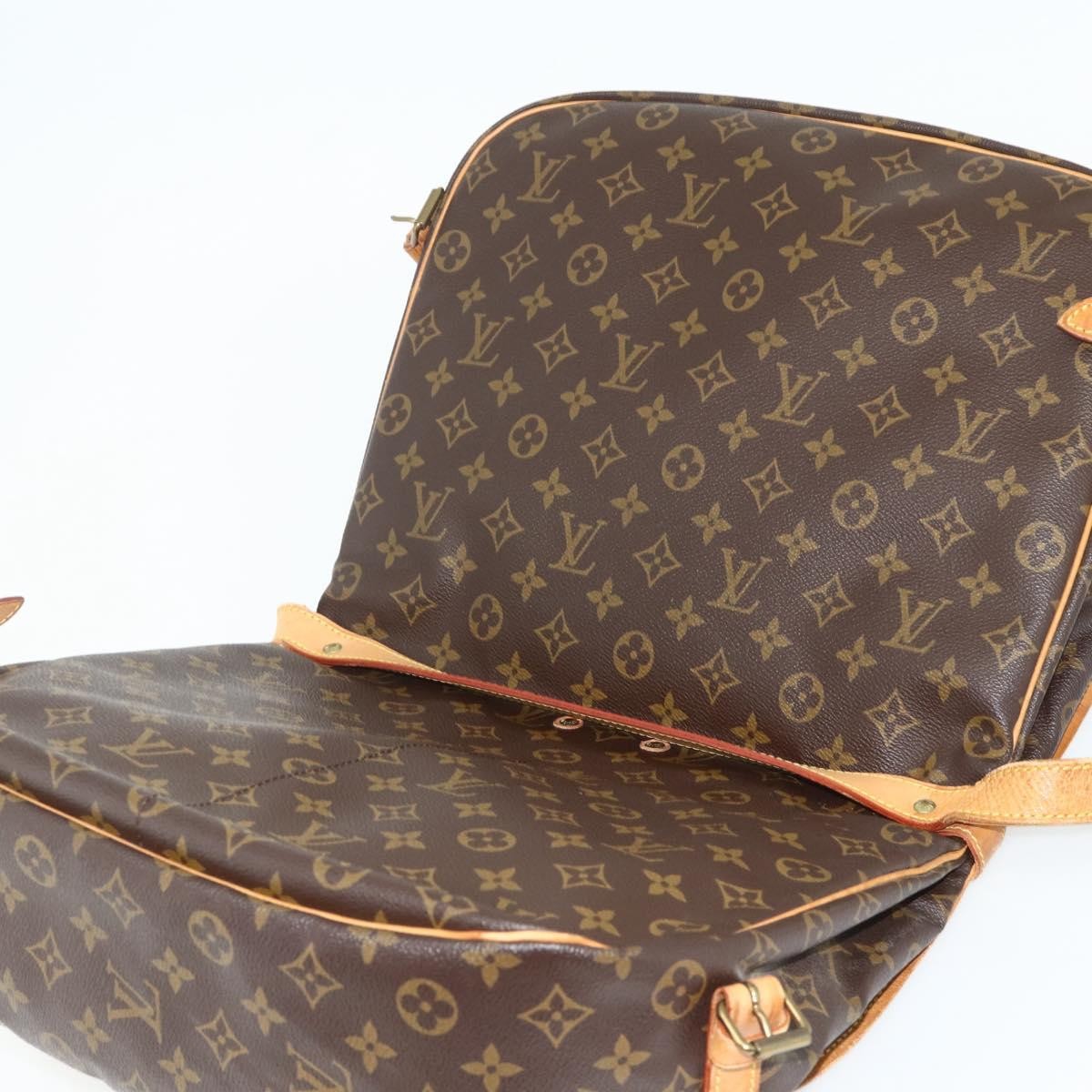 Louis Vuitton Saumur Monogram Canvas Brown Canvas Shoulder Bag Bag (Pre-Owned)