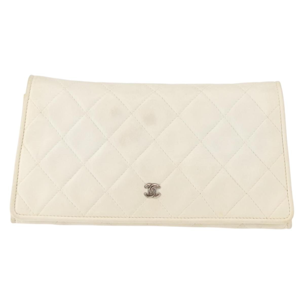 Chanel Full Flap Wallet On Chain Quilted Lambskin White Leather Clutche & Pouche Bag (Pre-Owned)