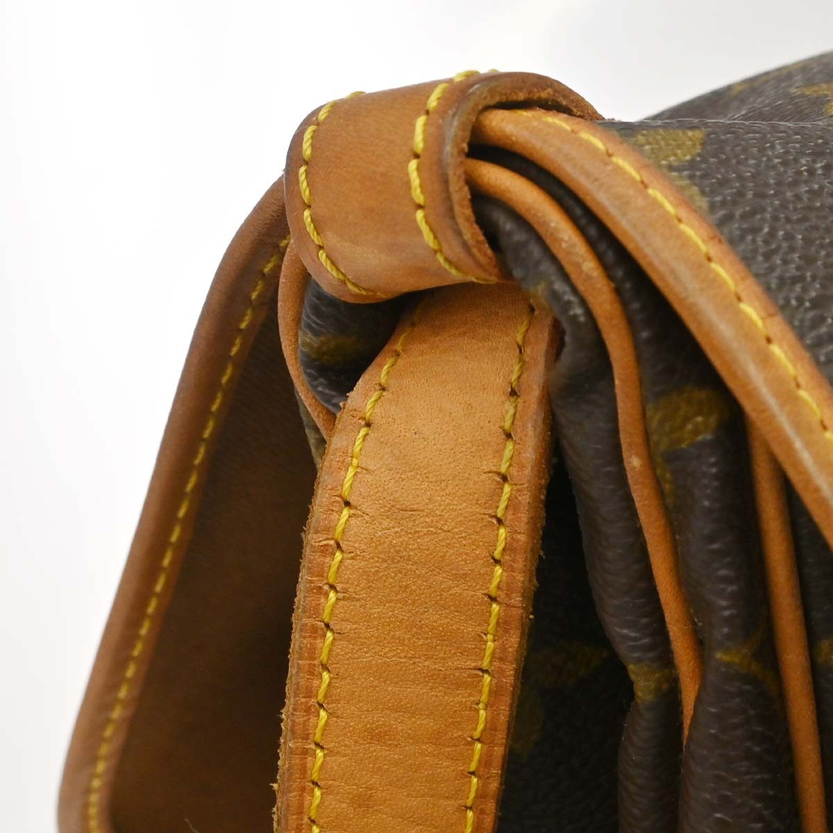 Louis Vuitton Saumur Monogram Canvas Brown Canvas Handbag (Pre-Owned)