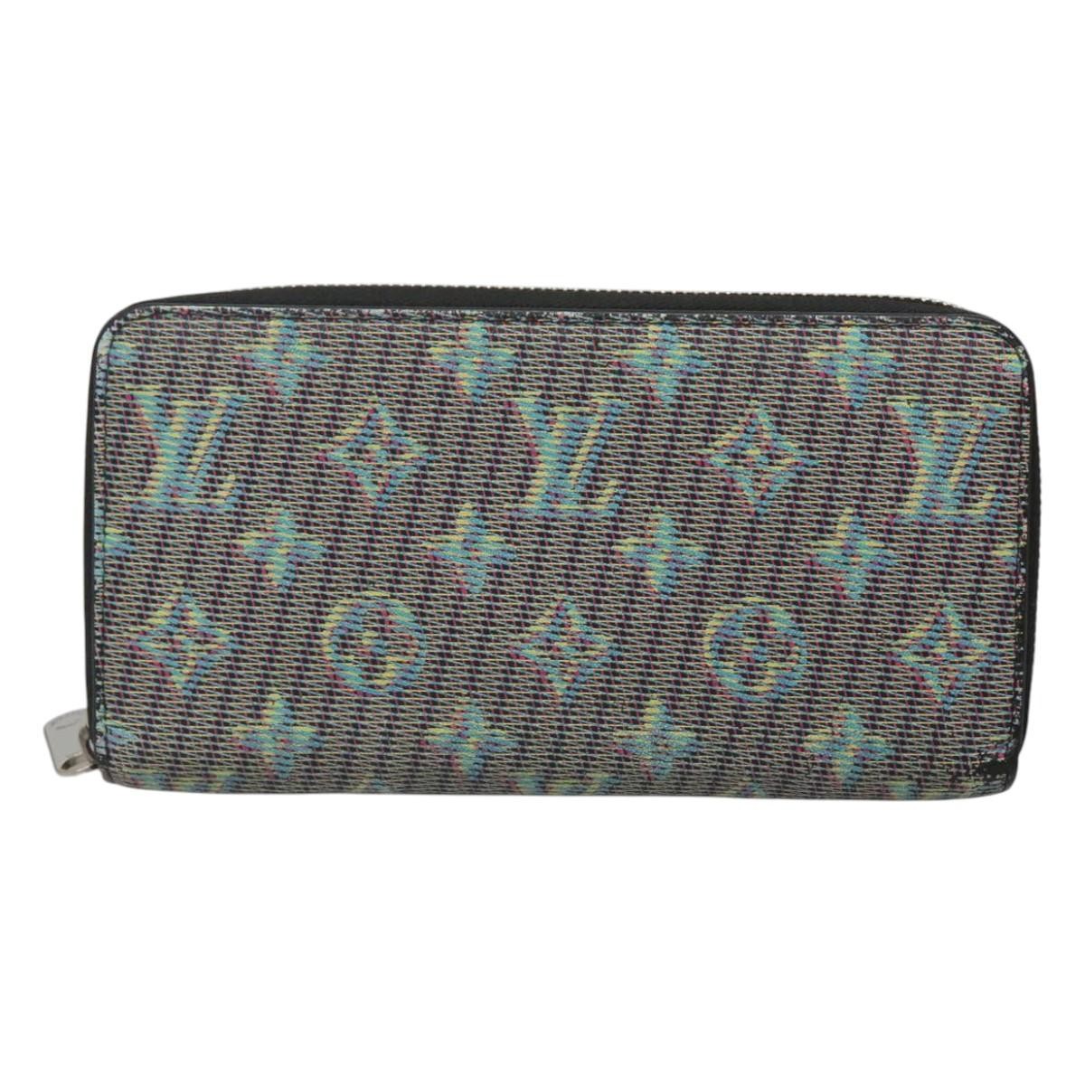 Louis Vuitton Zippy Wallet Nm Monogram Canvas Green Canvas Wallets Accessory (Pre-Owned)
