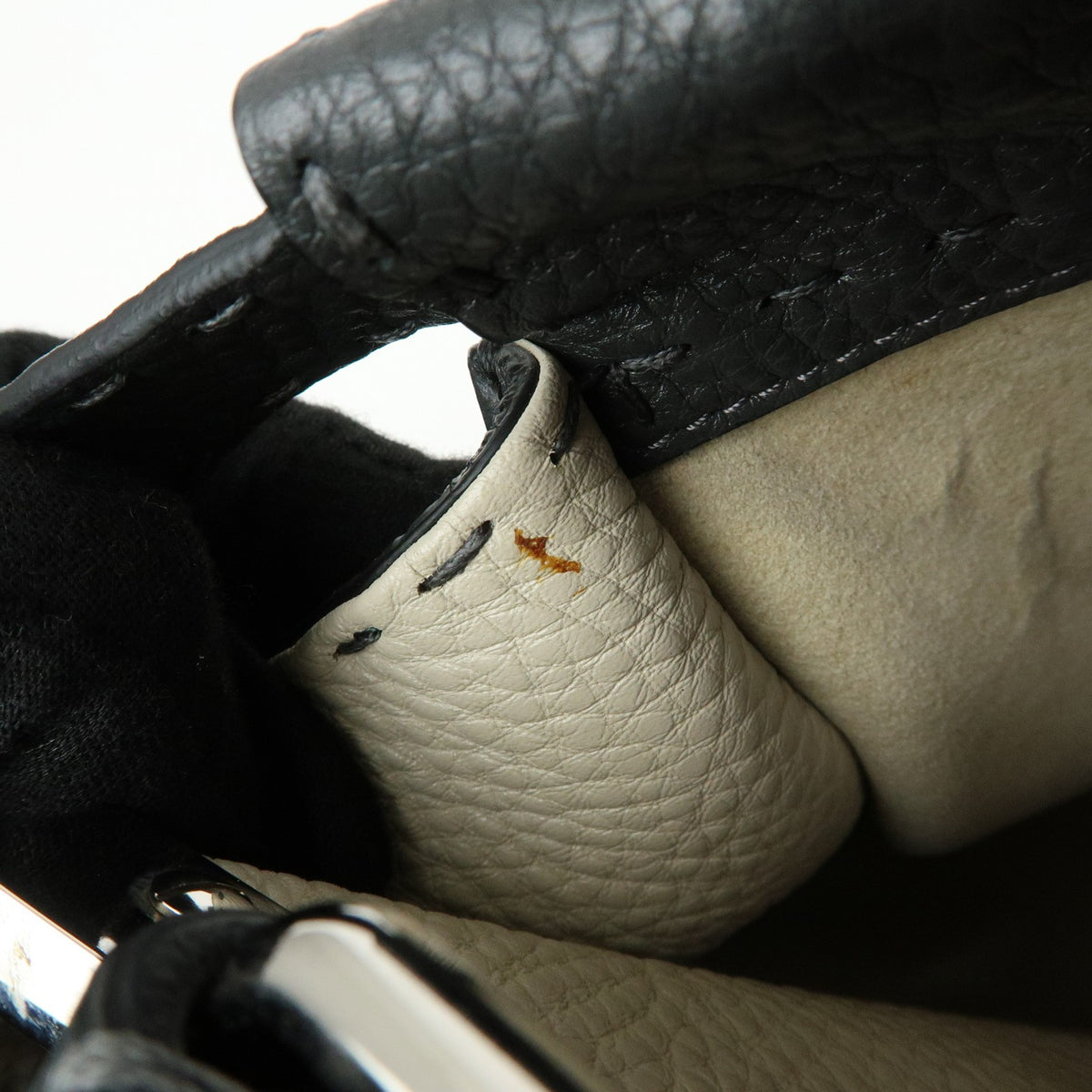 Fendi Selleria Peekaboo Leather Gray Leather Handbag (Pre-Owned)
