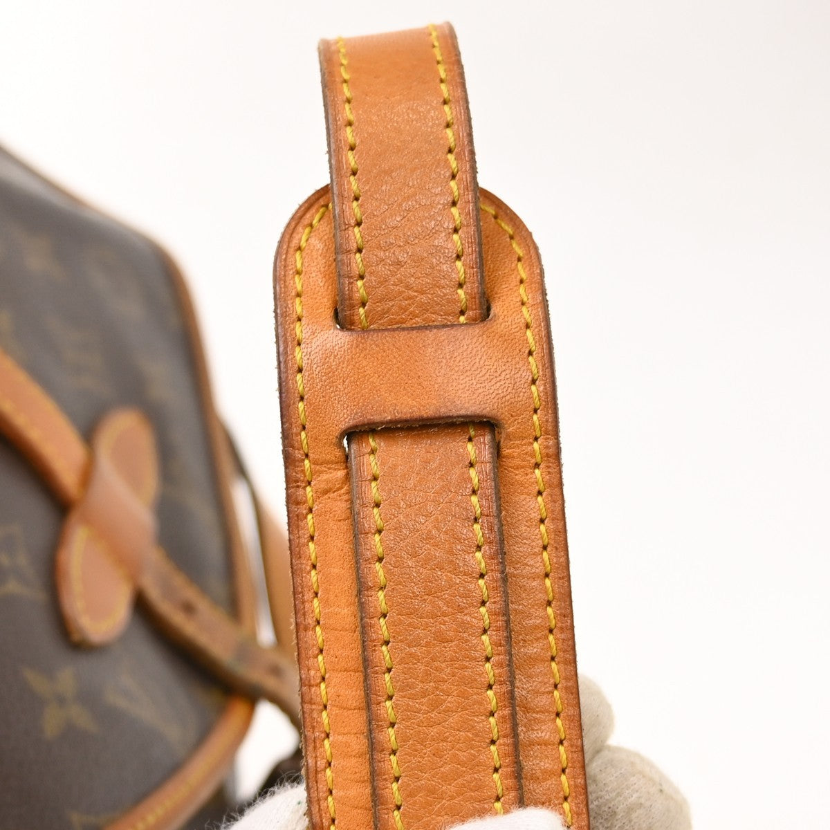 Louis Vuitton Saumur Canvas Brown Canvas Shoulder Bag Bag (Pre-Owned)