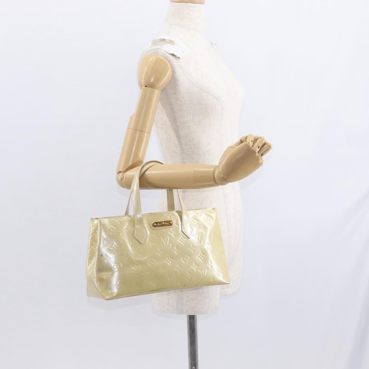 Louis Vuitton Wilshire Monogram Vernis Beige Patent_Leather Handbag (Pre-Owned)