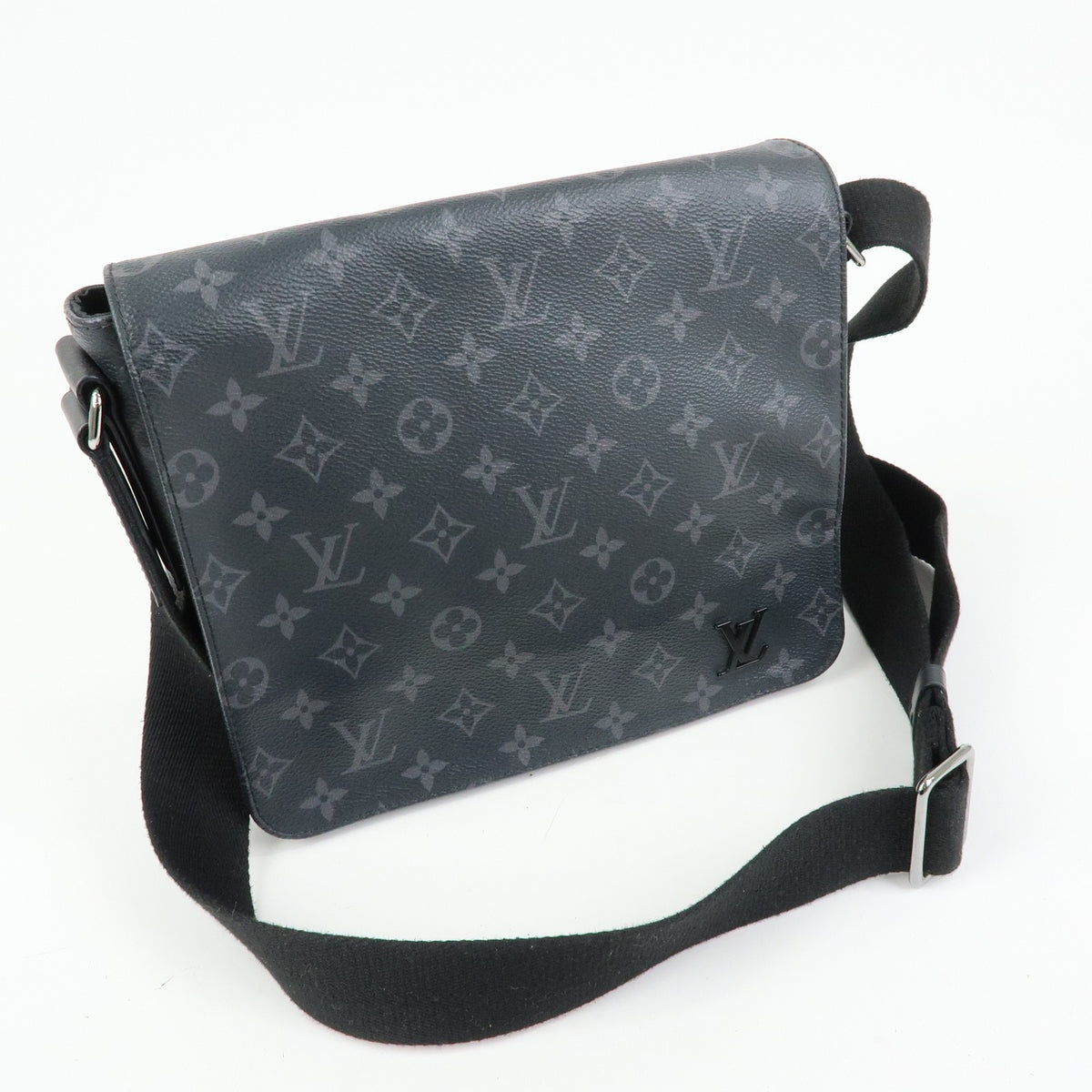 Louis Vuitton District Messenger Monogram Eclipse Canvas Gray Canvas Handbag (Pre-Owned)