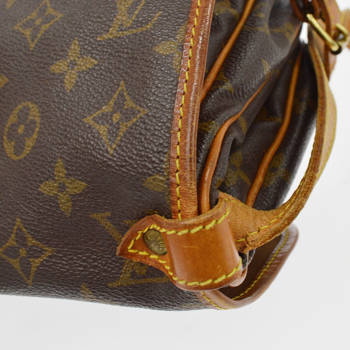 Louis Vuitton Saumur Monogram Canvas Brown Canvas Shoulder Bag Bag (Pre-Owned)