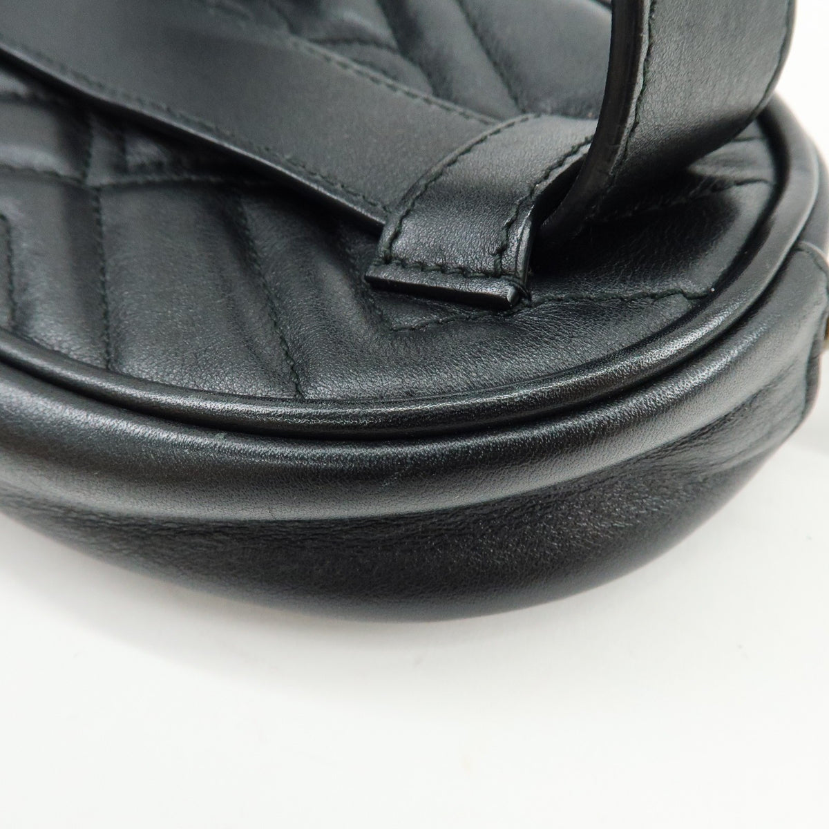 Gucci Gg Marmont Belt Matelasse Leather Black Leather Handbag (Pre-Owned)