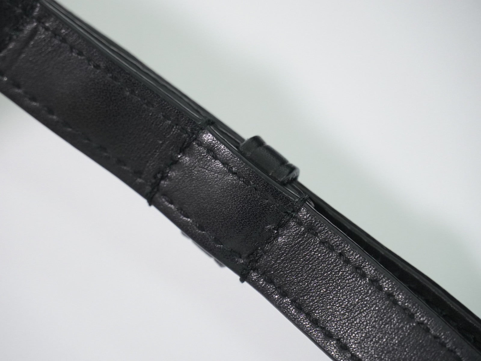 Saint Laurent Kaia Leather Black Leather Shoulder Bag Bag (Pre-Owned)