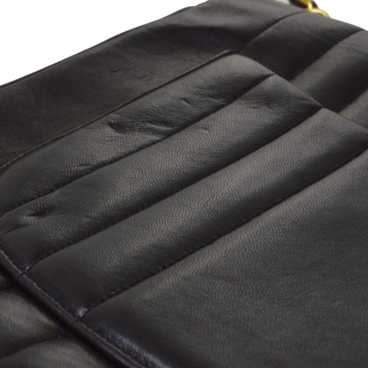 Chanel Vintage Mademoiselle Flap Lambskin Black Leather Handbag (Pre-Owned)