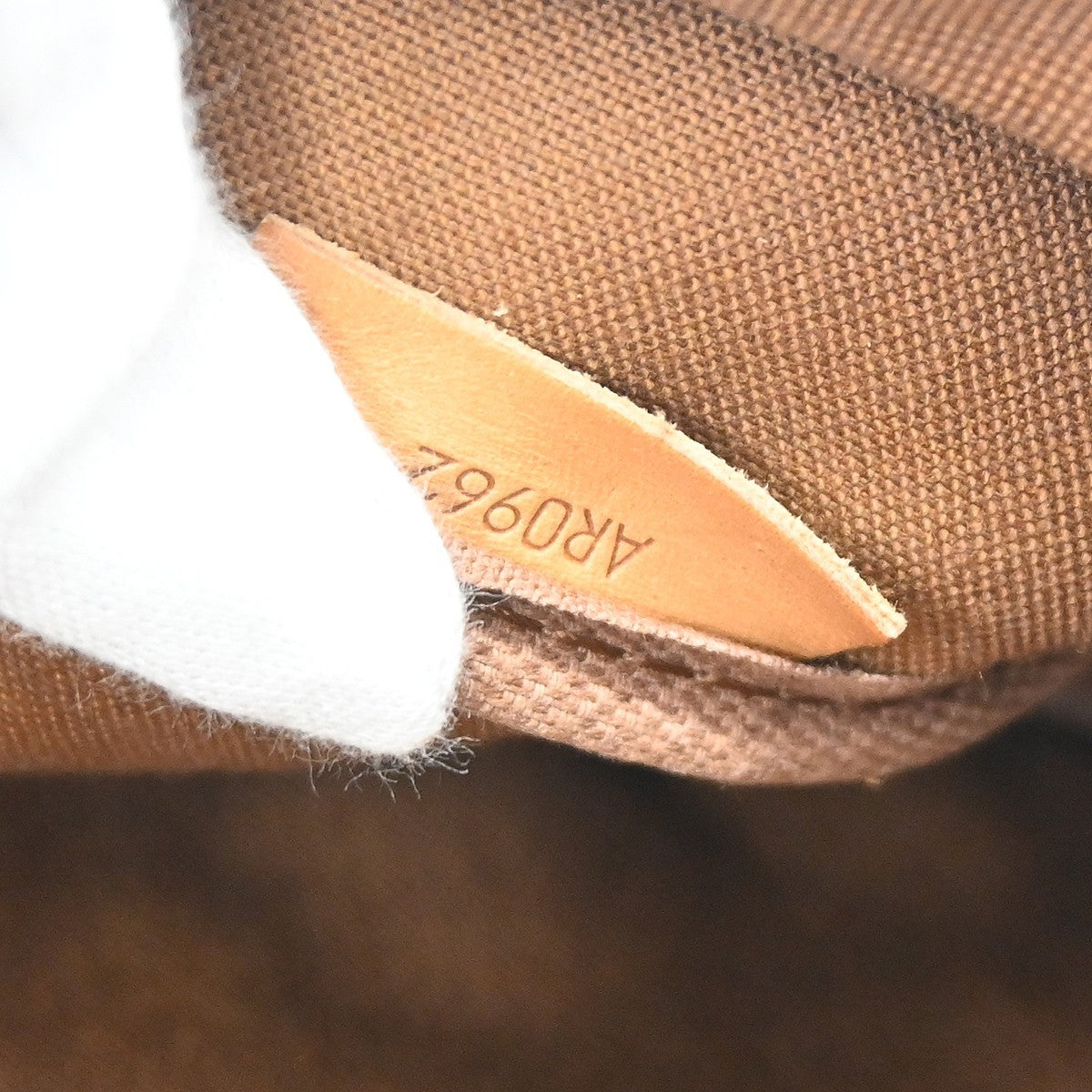 Louis Vuitton Saumur Monogram Canvas Brown Canvas Shoulder Bag Bag (Pre-Owned)