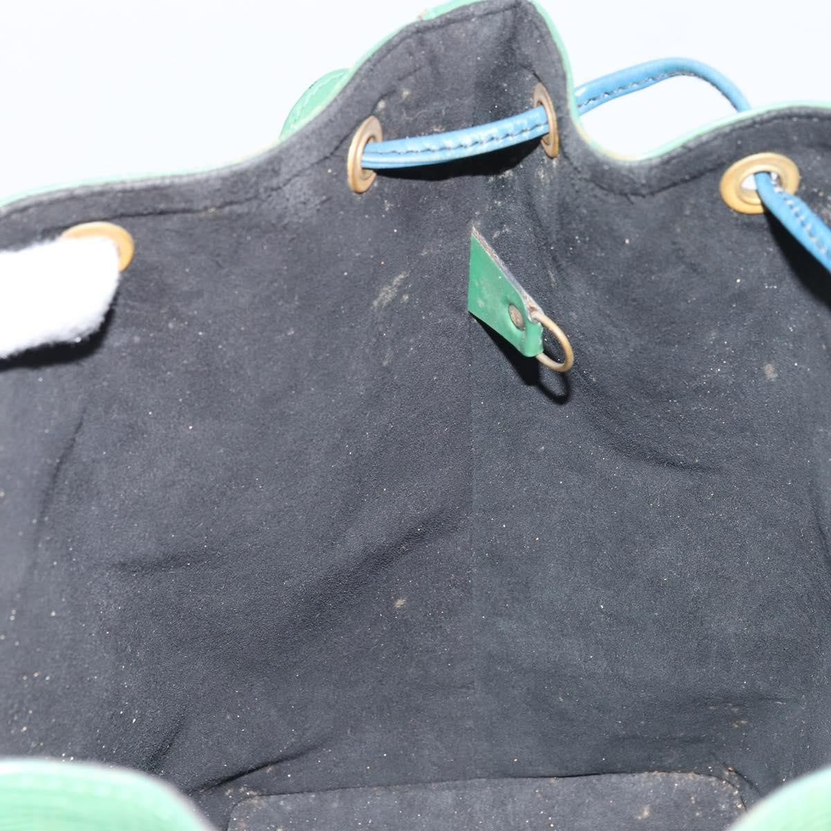 Louis Vuitton Petit Noe Epi Leather Green Leather Shoulder Bag Bag (Pre-Owned)
