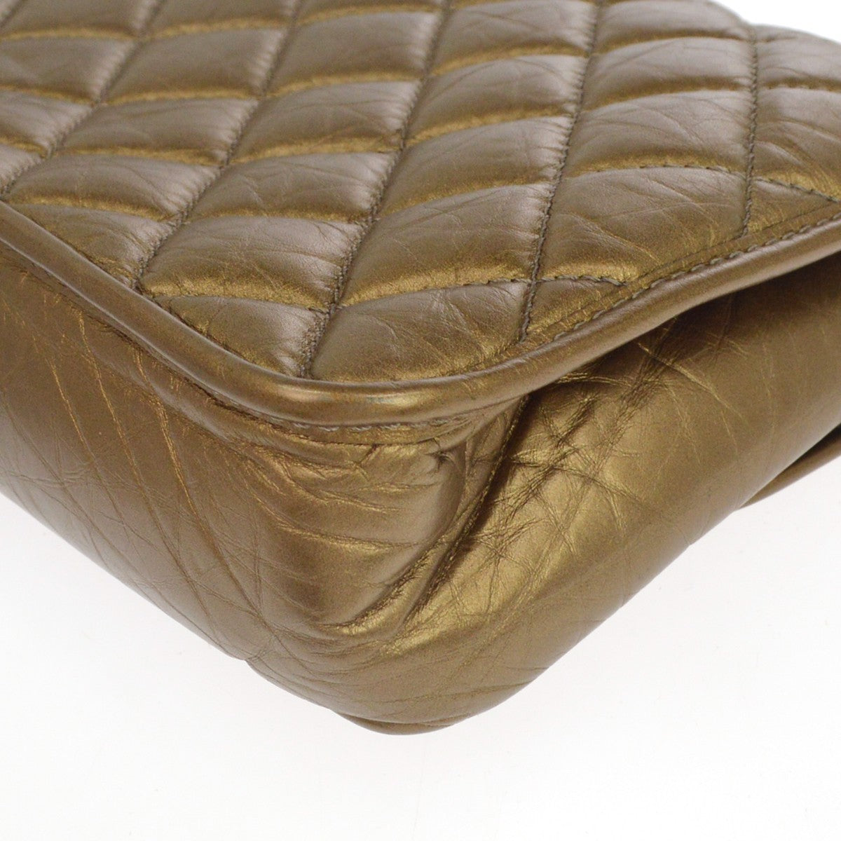 Chanel Shoulder Quilted Leather Metallic Leather Shoulder Bag Bag (Pre-Owned)