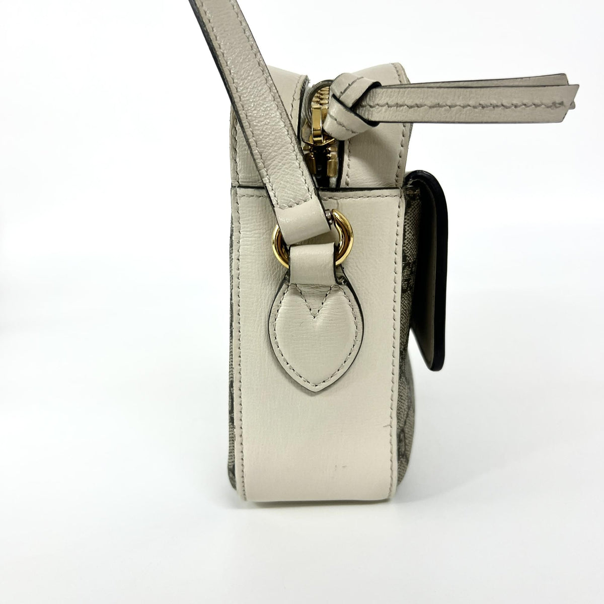 Gucci Horsebit 1955 Flap Pocket Camera Gg Coated Canvas And Leather Beige Canvas Shoulder Bag Bag (Pre-Owned)