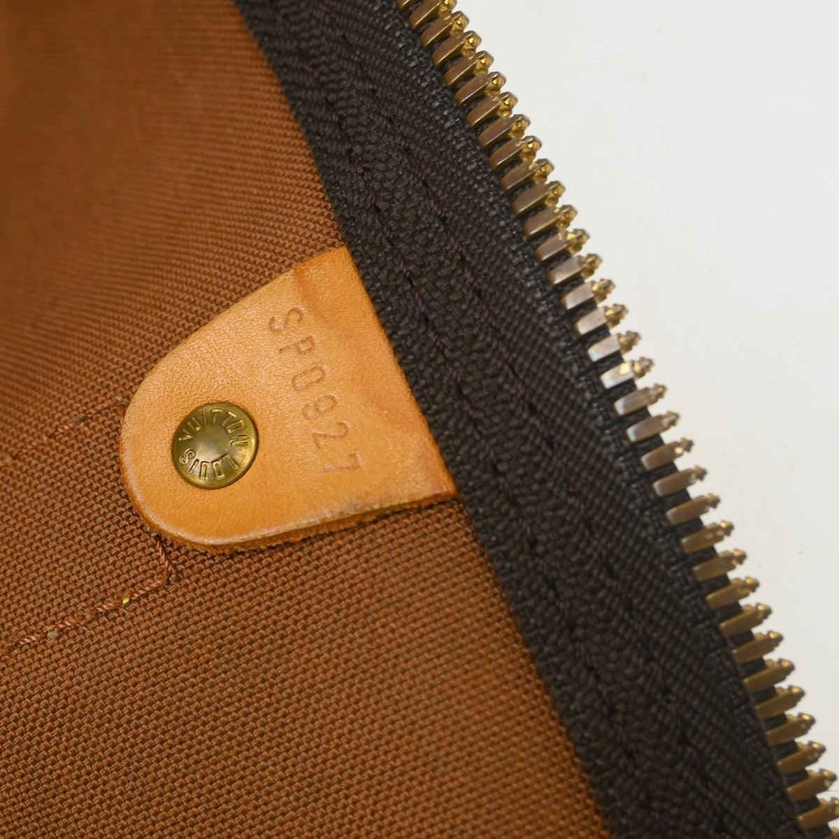 Louis Vuitton Keepall Monogram Canvas Brown Canvas Travel Bag Bag (Pre-Owned)