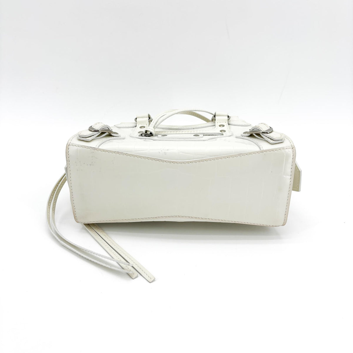 Balenciaga Neo Classic City Leather White Leather Handbag (Pre-Owned)