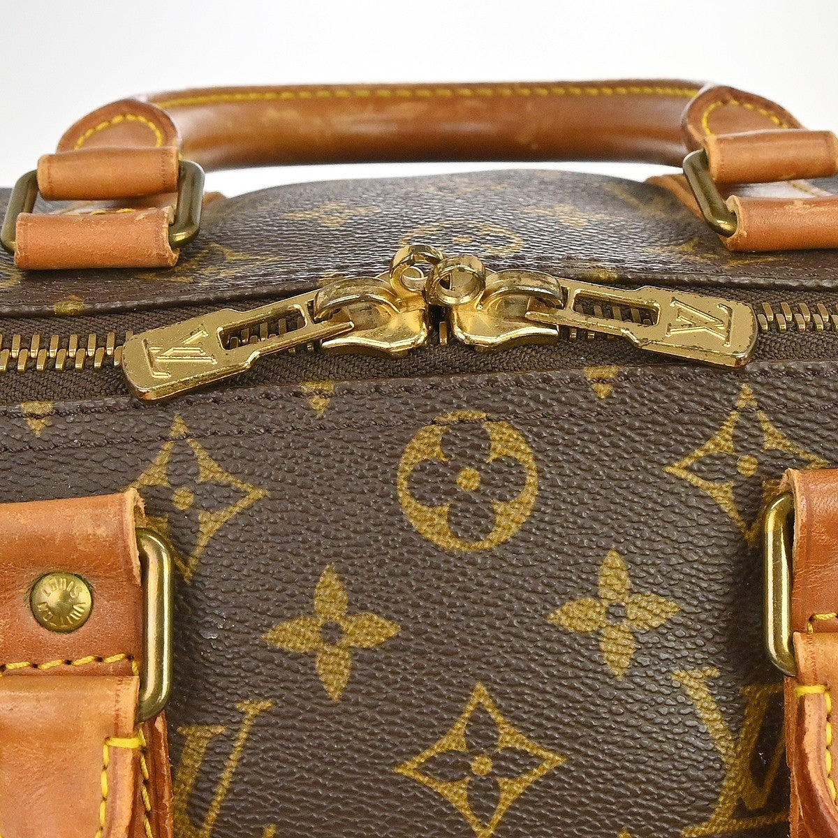 Louis Vuitton Keepall Monogram Canvas Brown Canvas Travel Bag Bag (Pre-Owned)