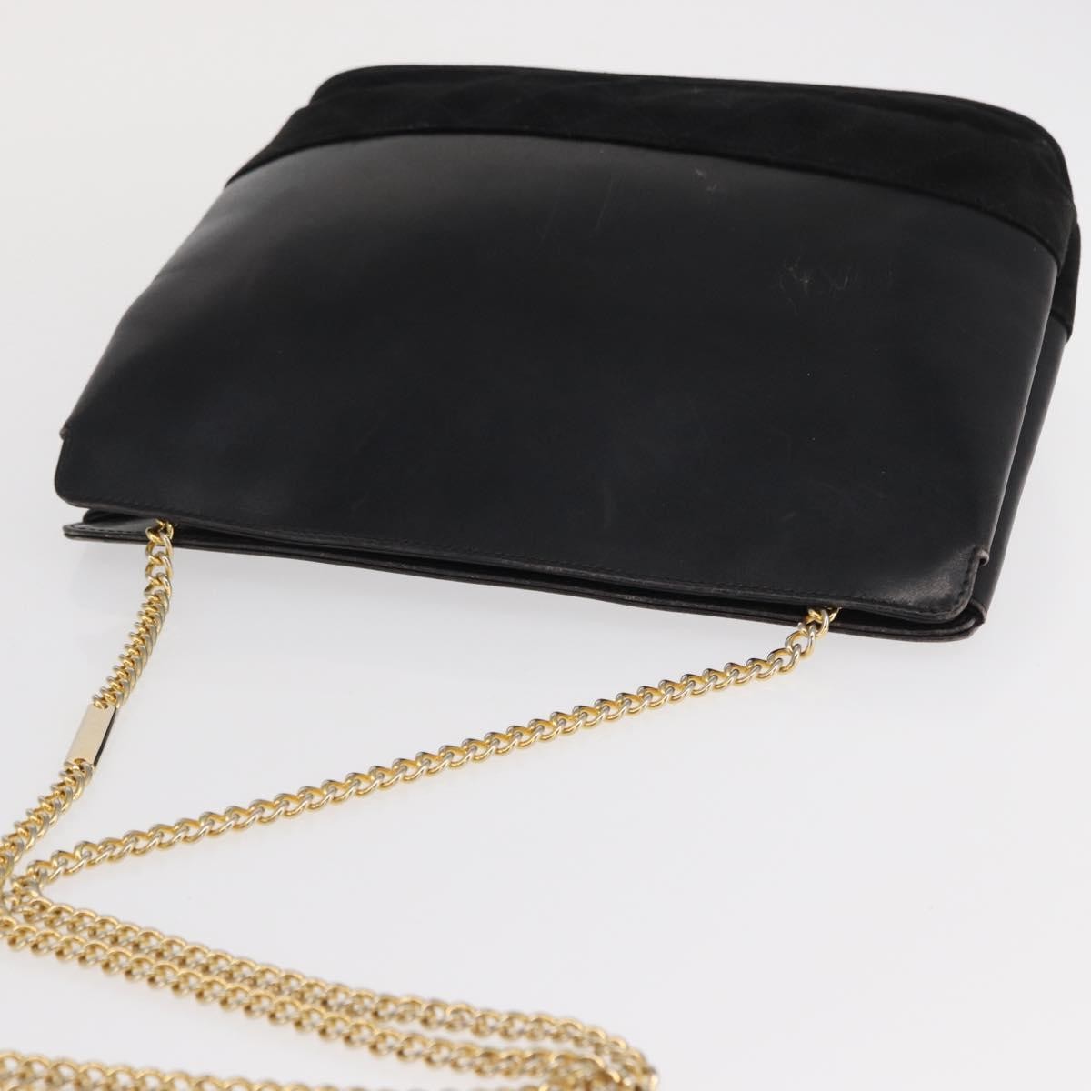 Salvatore Ferragamo Vintage Leather Black Leather Shoulder Bag Bag (Pre-Owned)
