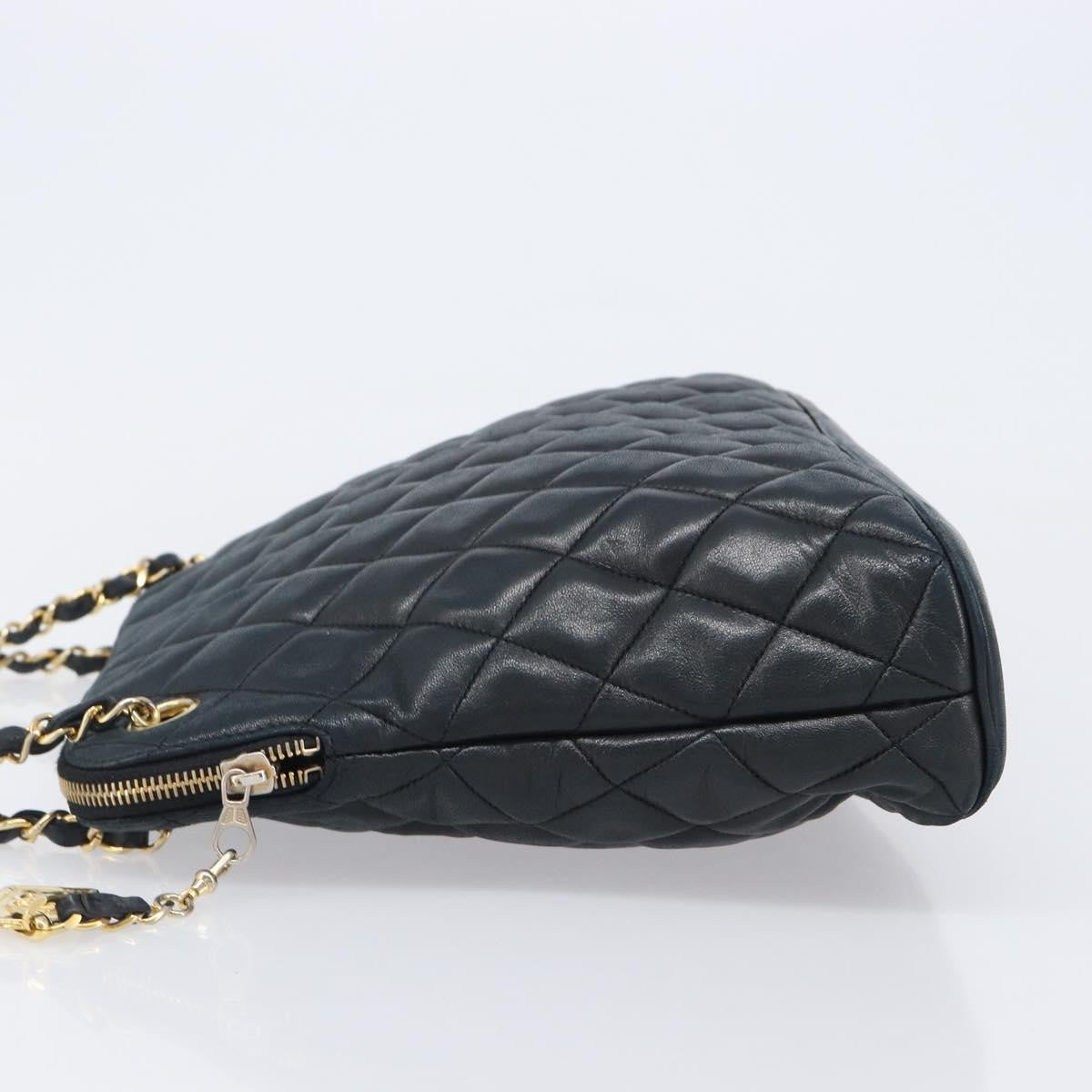 Chanel Shoulder Quilted Leather Black Leather Shoulder Bag Bag (Pre-Owned)