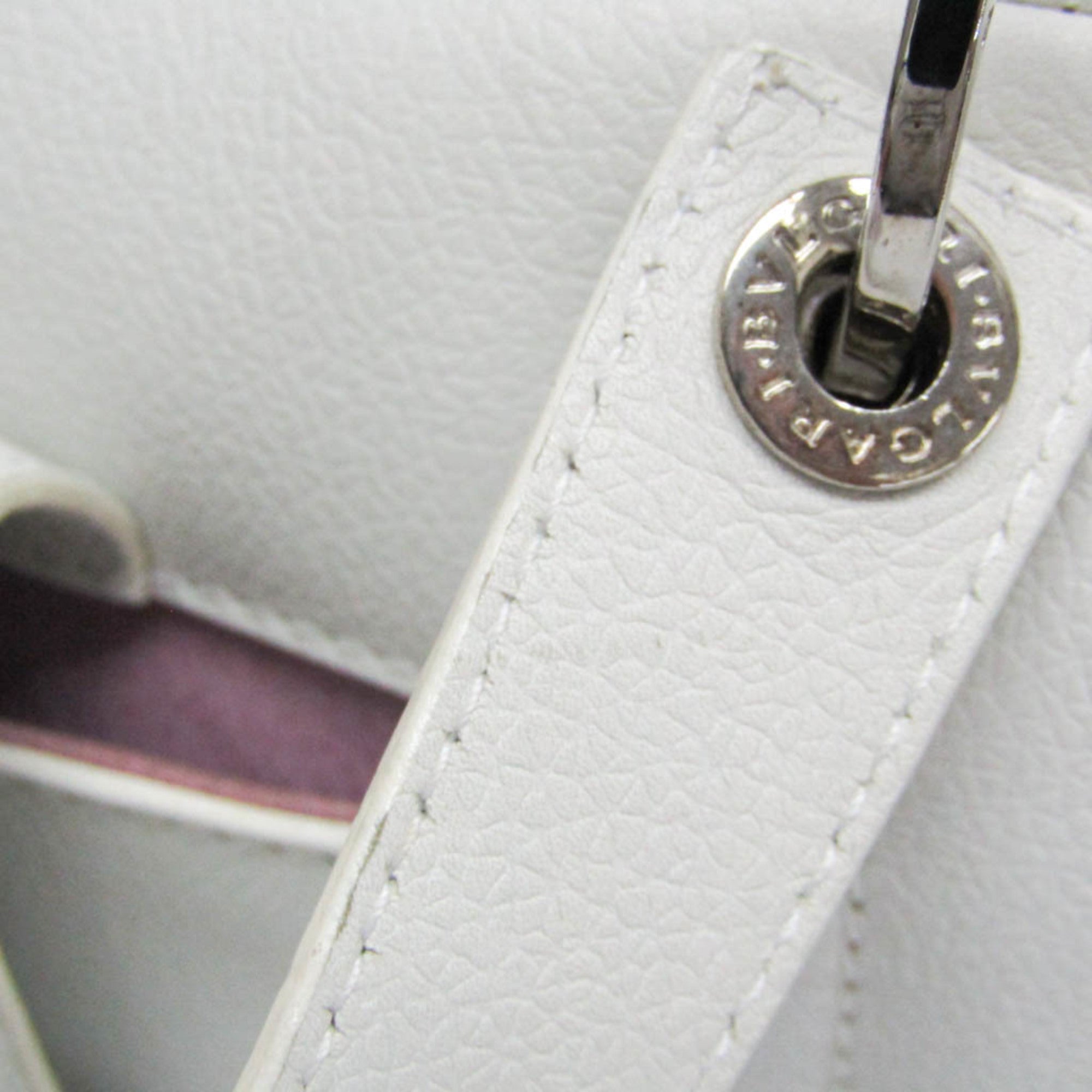 Bvlgari Vintage Leather White Leather Handbag (Pre-Owned)