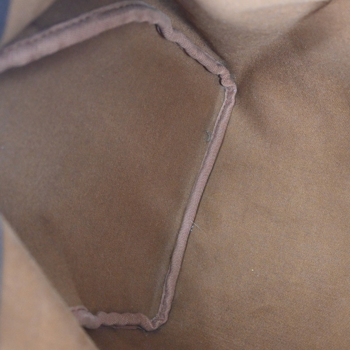 Louis Vuitton Keepall Monogram Canvas Brown Canvas Travel Bag Bag (Pre-Owned)