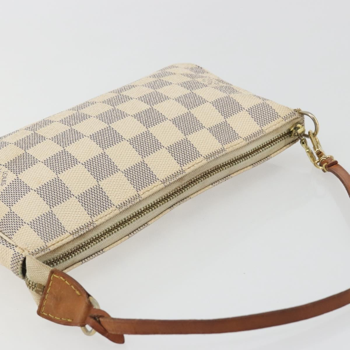 Louis Vuitton Pochette Accessoires Damier Beige Canvas Clutche & Pouche Bag (Pre-Owned)