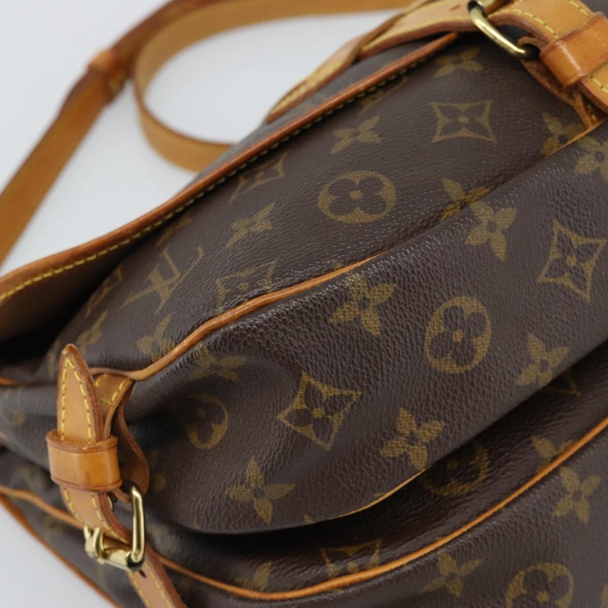 Louis Vuitton Saumur Monogram Canvas Brown Canvas Shoulder Bag Bag (Pre-Owned)