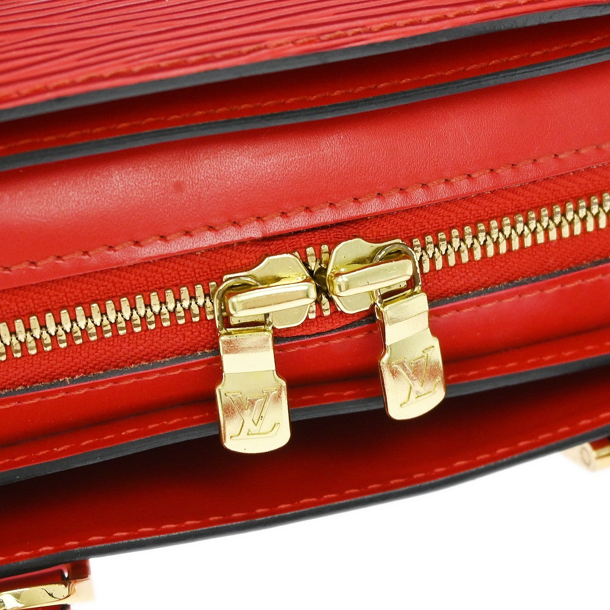 Louis Vuitton Pont Neuf Epi Leather Red Leather Handbag (Pre-Owned)