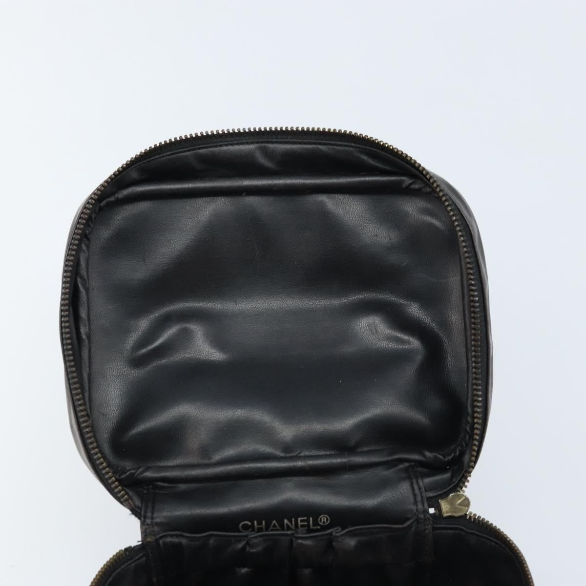 Chanel Vintage Cosmetic Case Lambskin Black Leather Clutche & Pouche Bag (Pre-Owned)