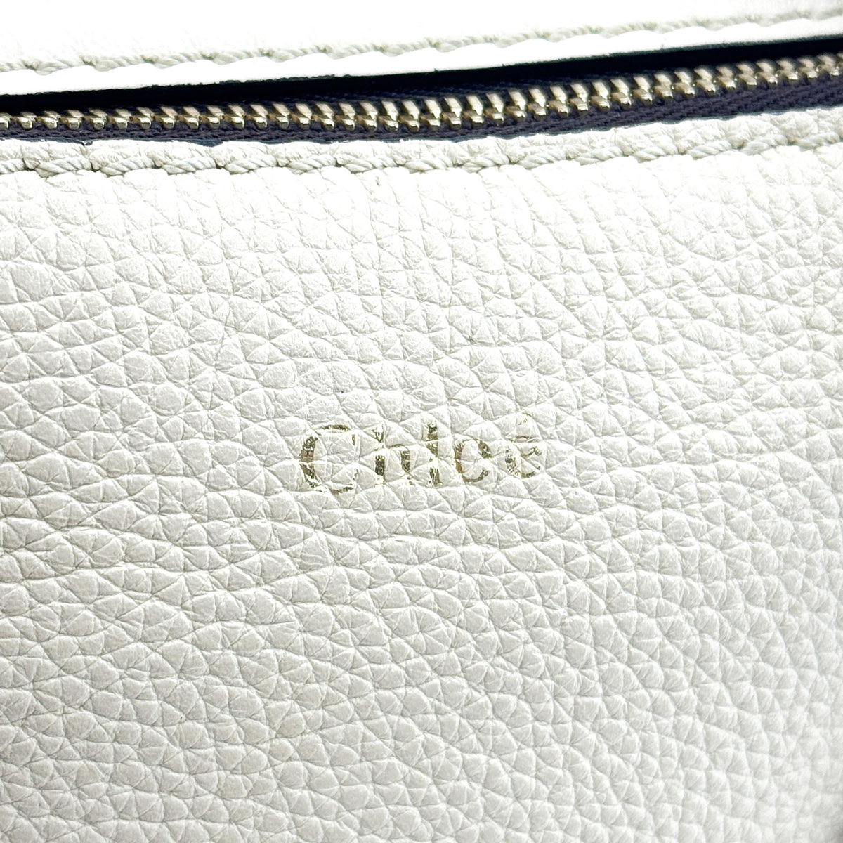 Chloe Daria Leather Black Leather Handbag (Pre-Owned)