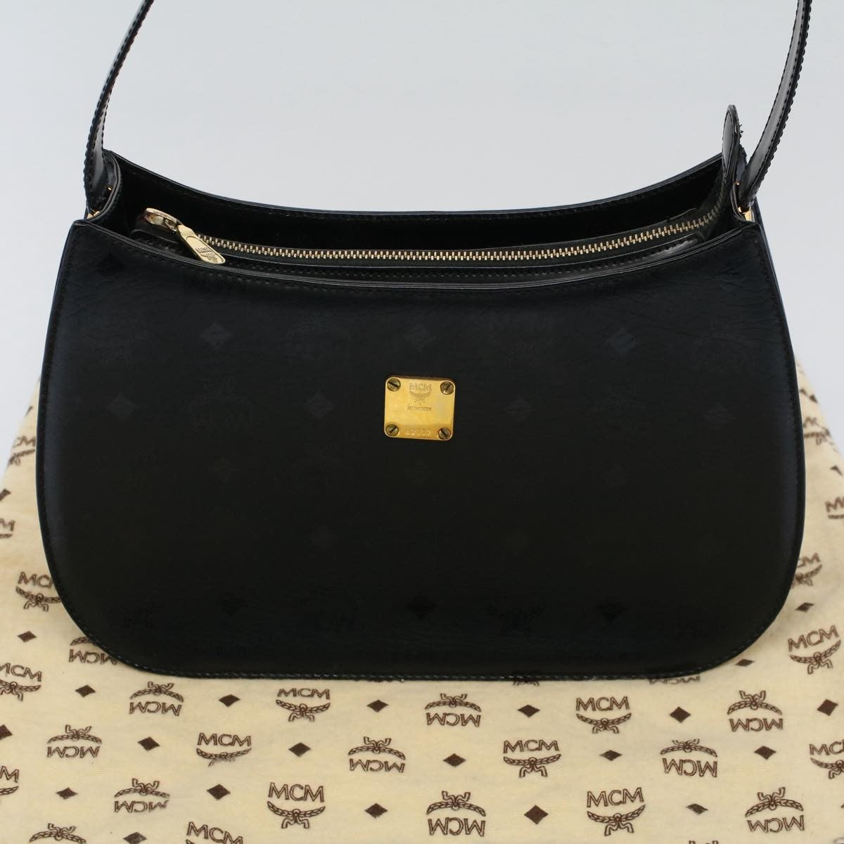 MCM Vintage Vicetos Leather Black Leather Shoulder Bag Bag (Pre-Owned)