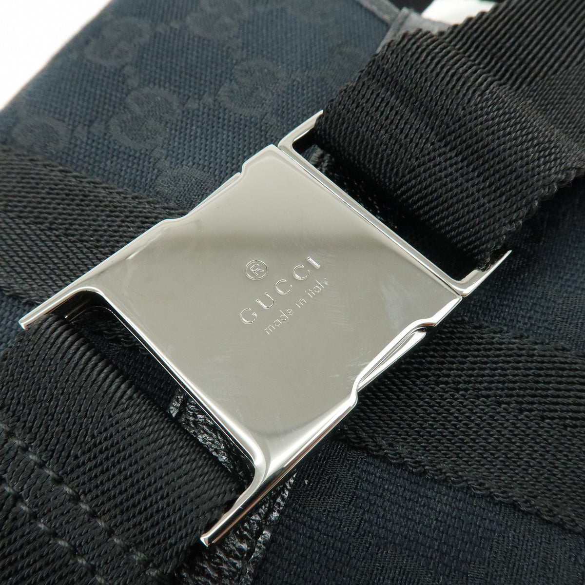 Gucci Buckle Belt Gg Canvas Black Canvas Handbag (Pre-Owned)