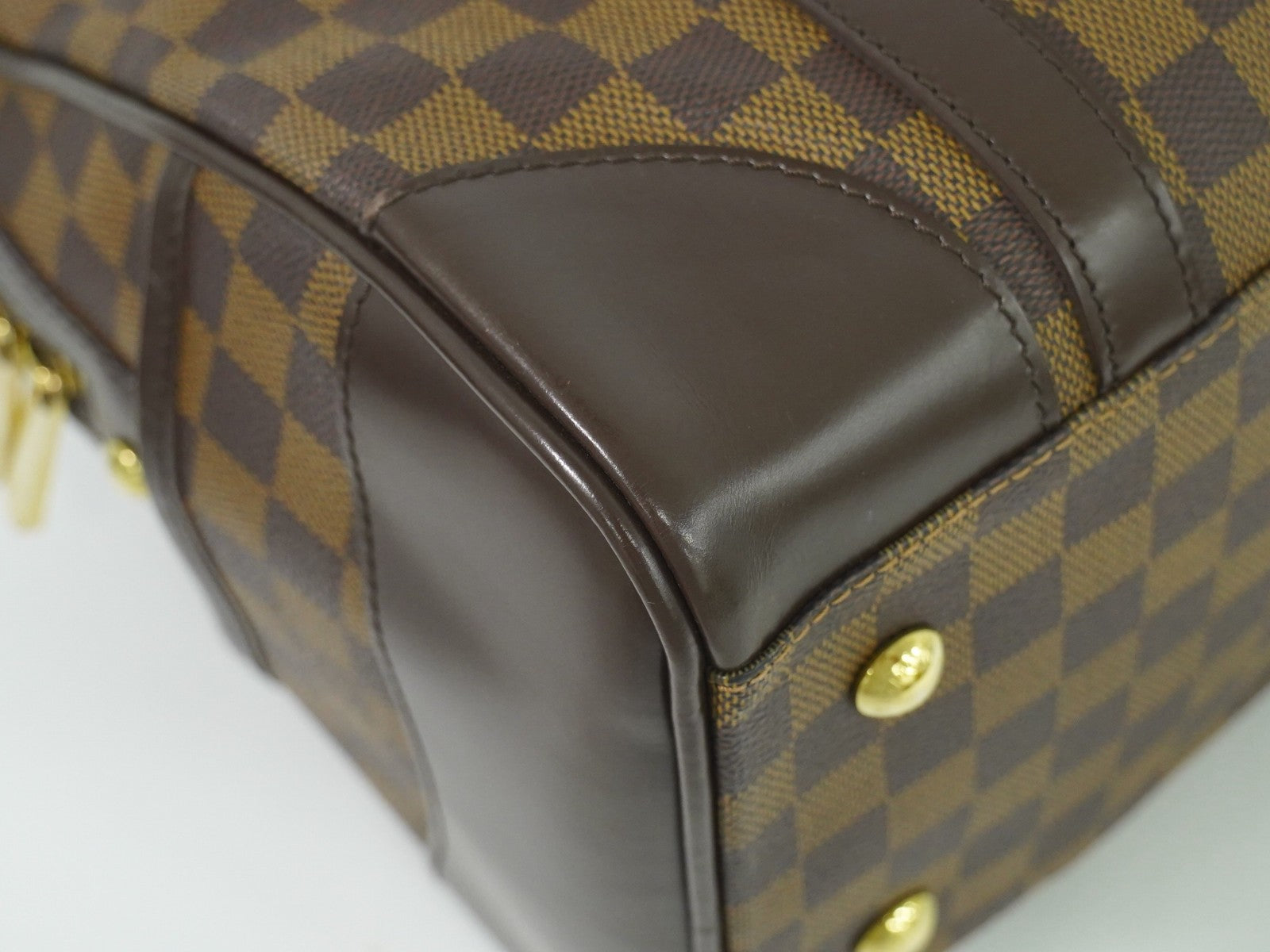 Louis Vuitton Berkeley Damier Brown Canvas Handbag (Pre-Owned)