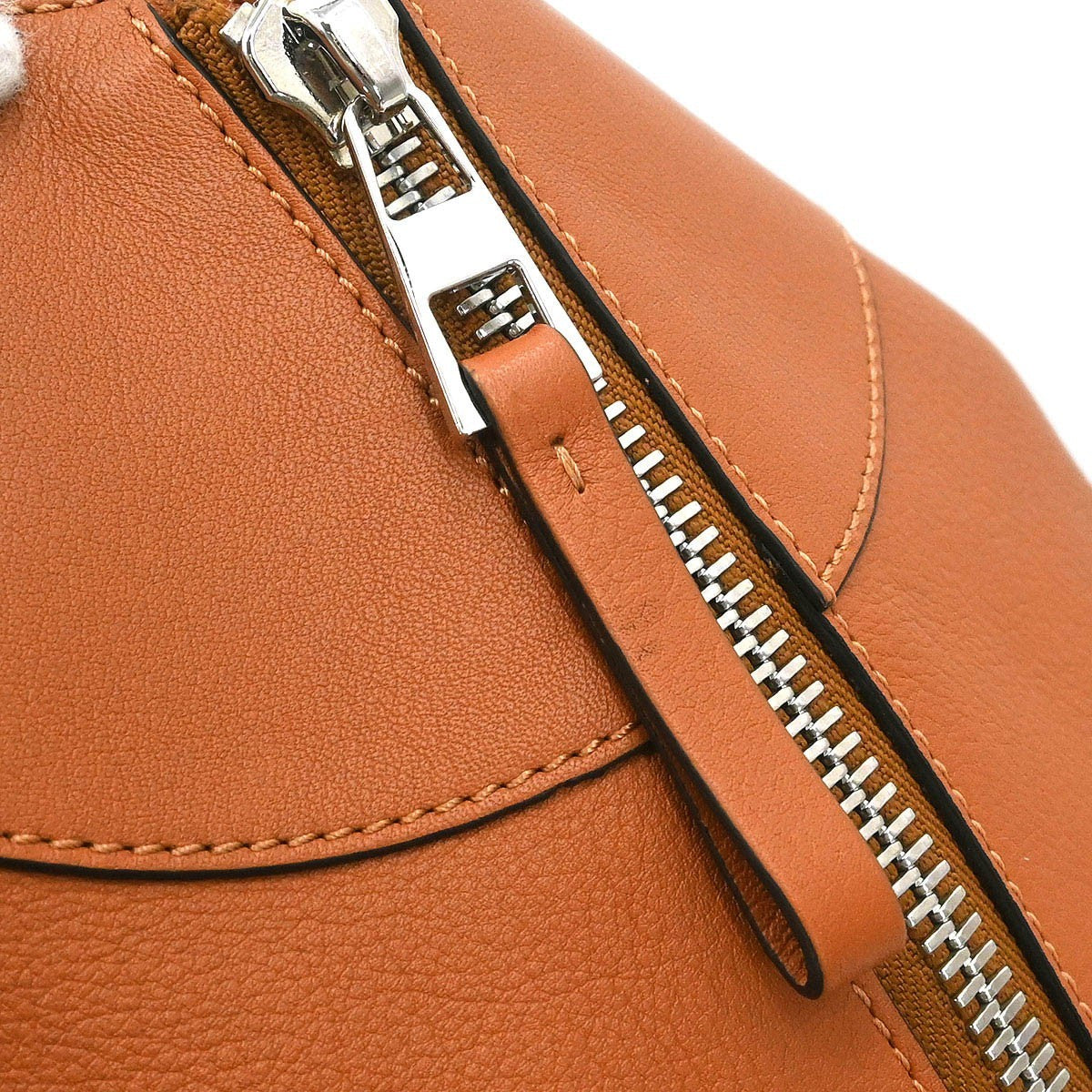 Loewe Hammock Leather Brown Leather Handbag (Pre-Owned)