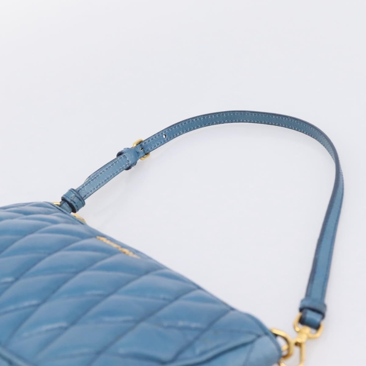Miu Miu Shoulder Matelasse Leather Blue Leather Shoulder Bag Bag (Pre-Owned)