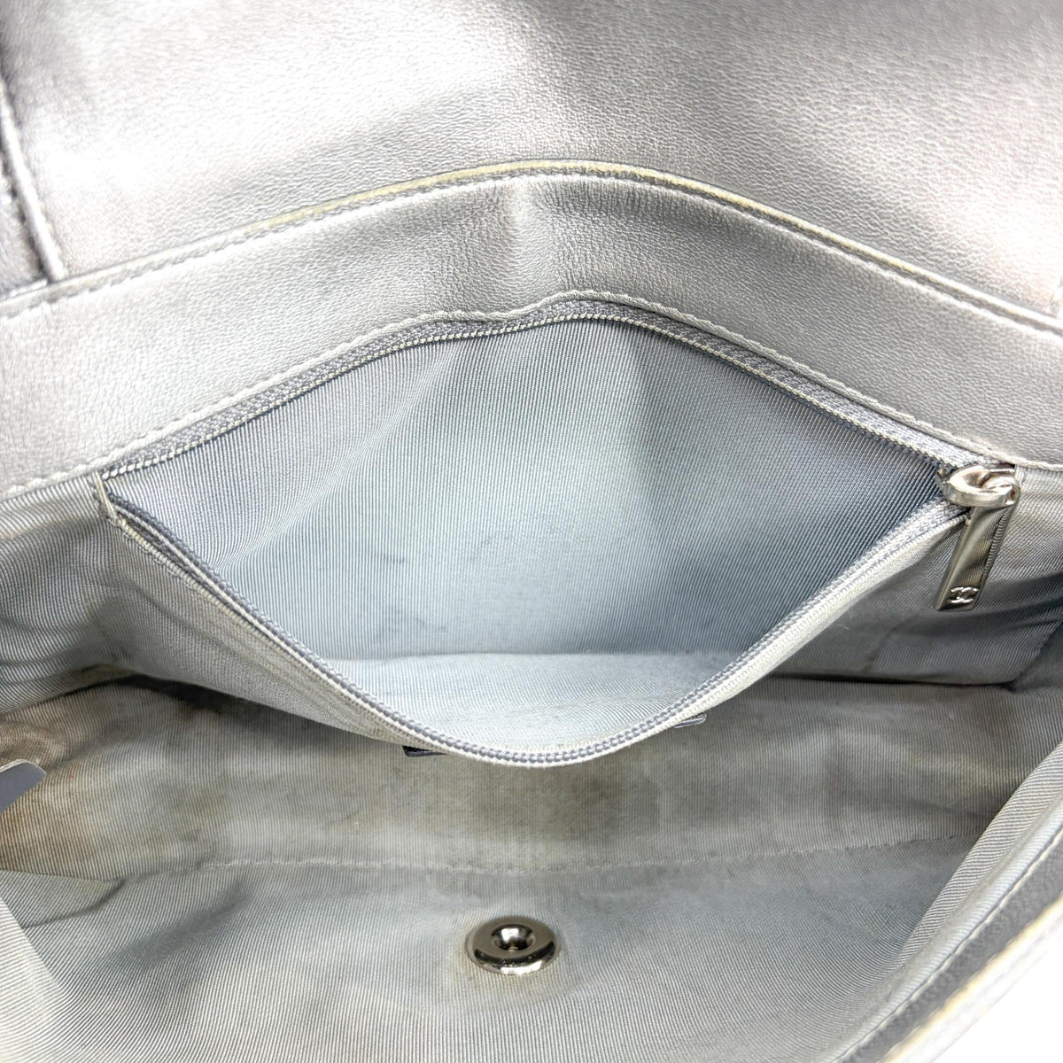 Chanel Mademoiselle Vintage Flap Clutch Chevron Sheepskin Silver Leather Shoulder Bag Bag (Pre-Owned)