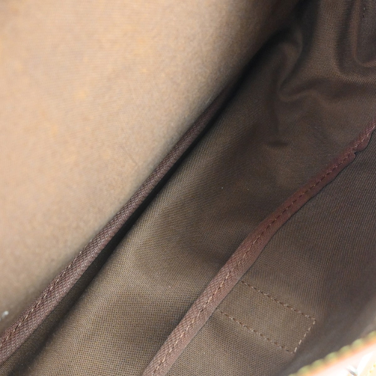 Louis Vuitton Saumur Monogram Brown Canvas Shoulder Bag Bag (Pre-Owned)