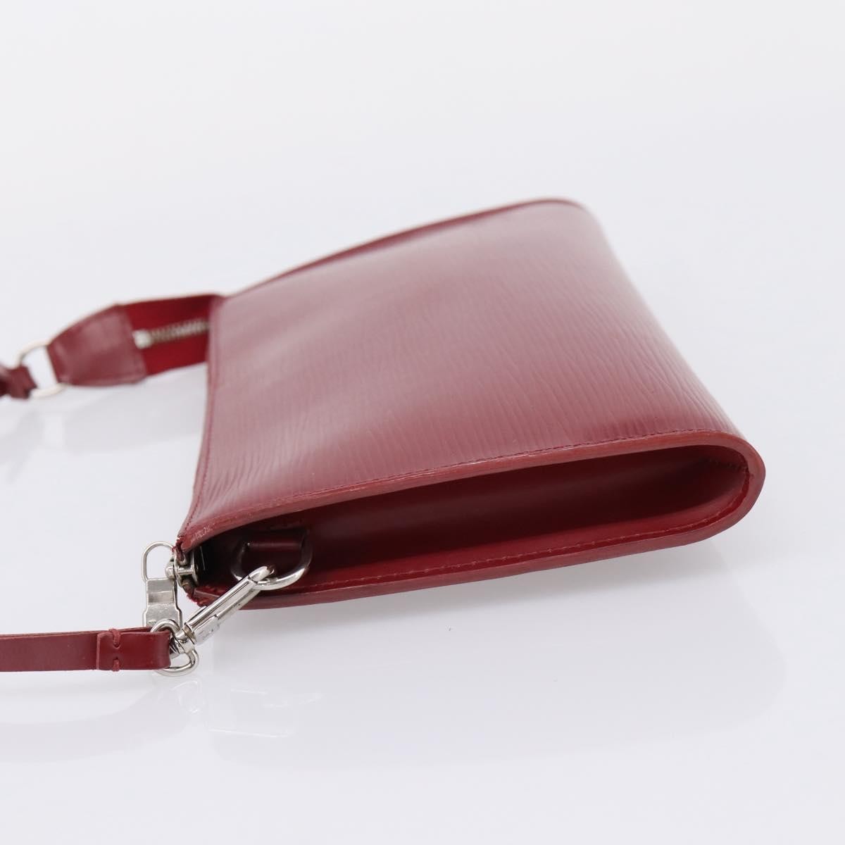 Louis Vuitton Pochette Accessoires Nm Epi Leather Red Leather Clutche & Pouche Bag (Pre-Owned)