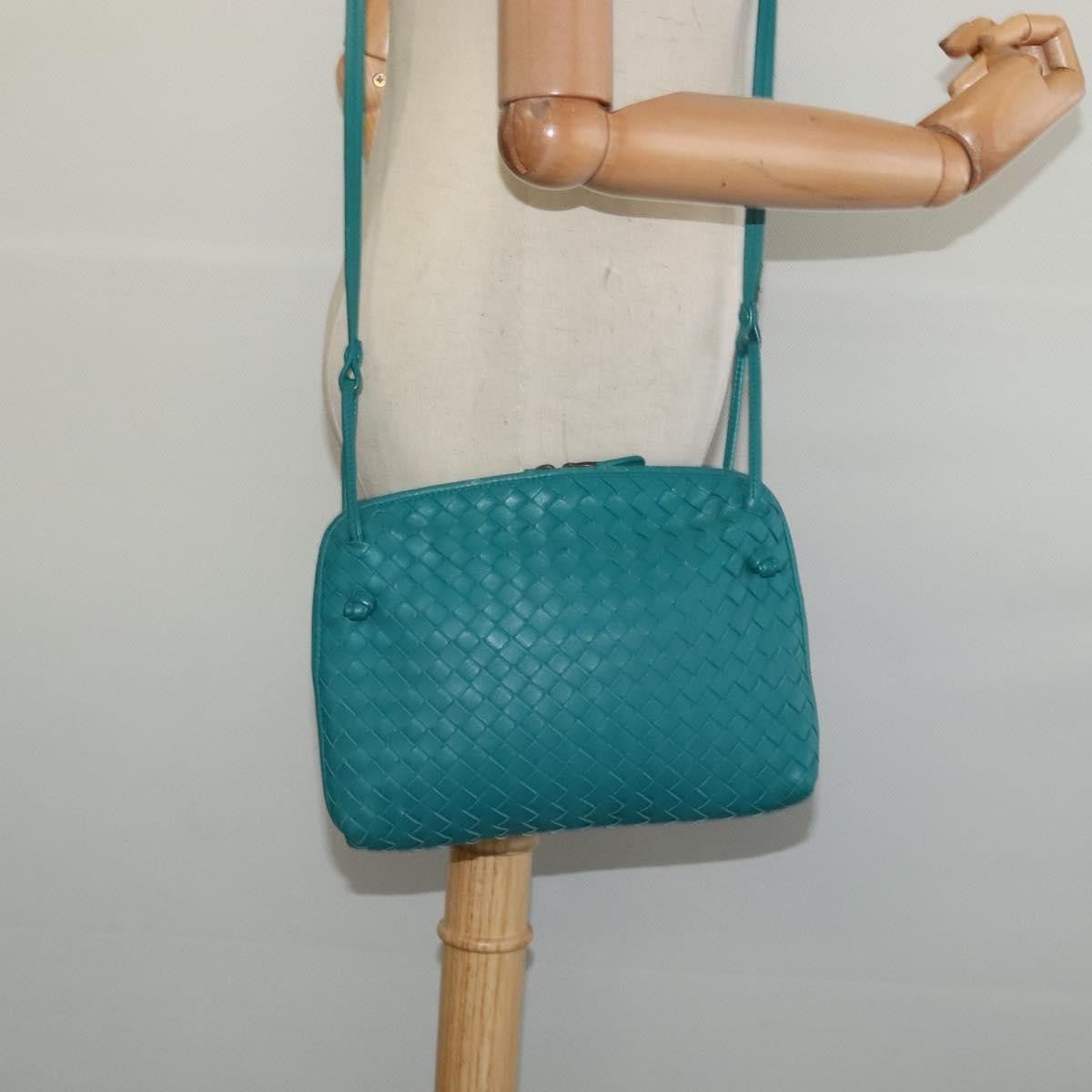 Bottega Veneta Double Compartment Pillow Intrecciato Nappa Green Leather Crossbody Bag Bag (Pre-Owned)