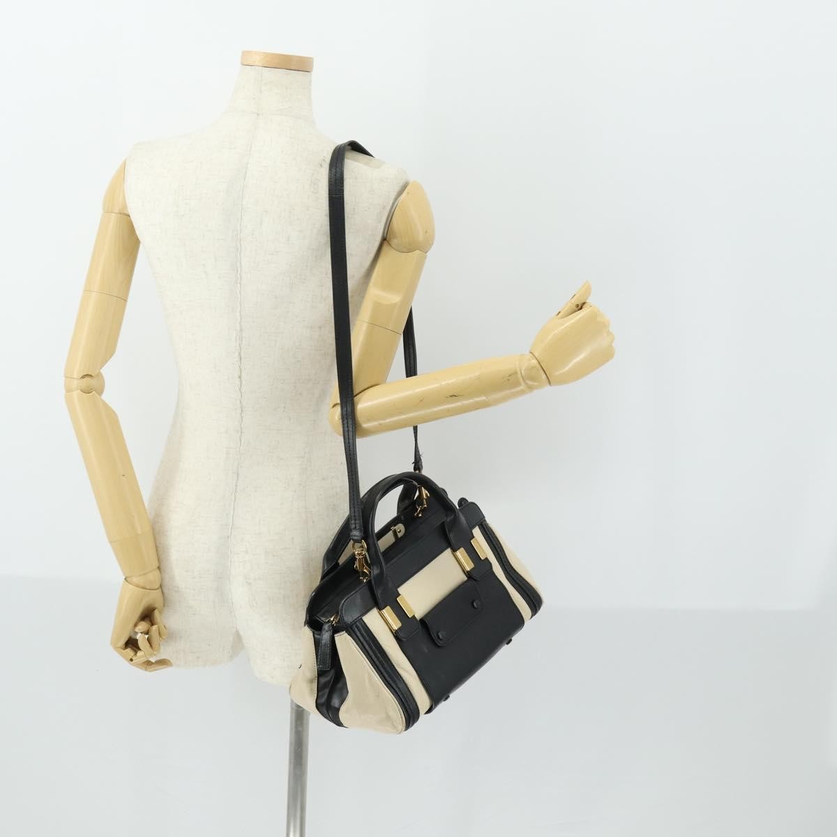 Chloe Alice Satchel Leather White Leather Handbag (Pre-Owned)