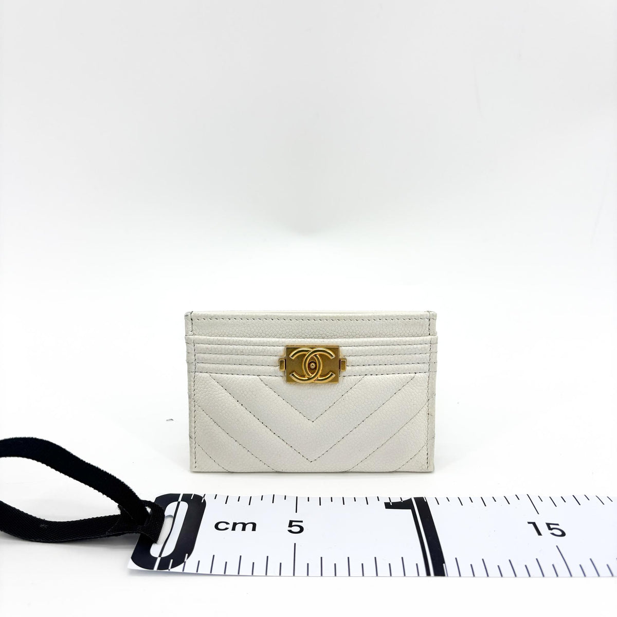 Chanel Boy Card Holder Chevron Caviar White Leather Card Holders Accessory (Pre-Owned)