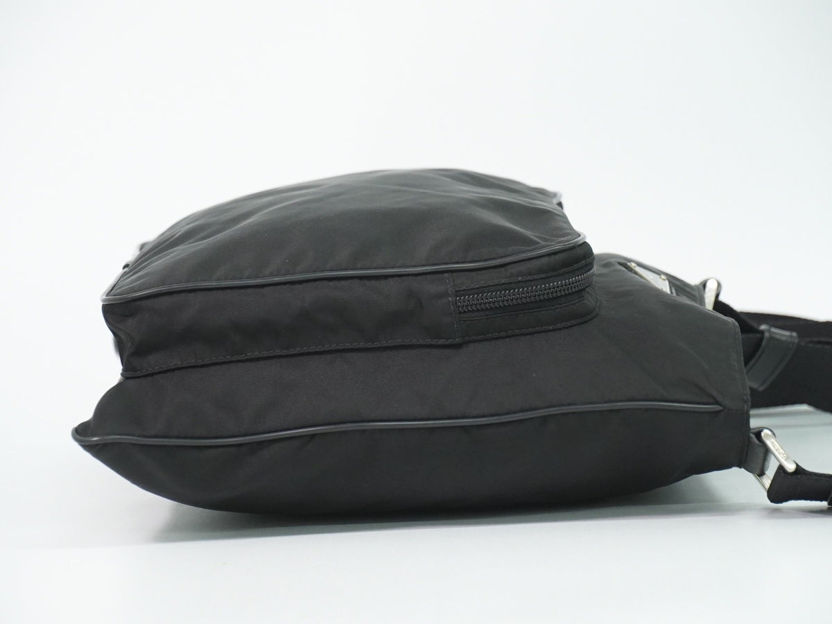 Prada Front Pocket Messenger Quilted Tessuto Black Nylon Shoulder Bag Bag (Pre-Owned)