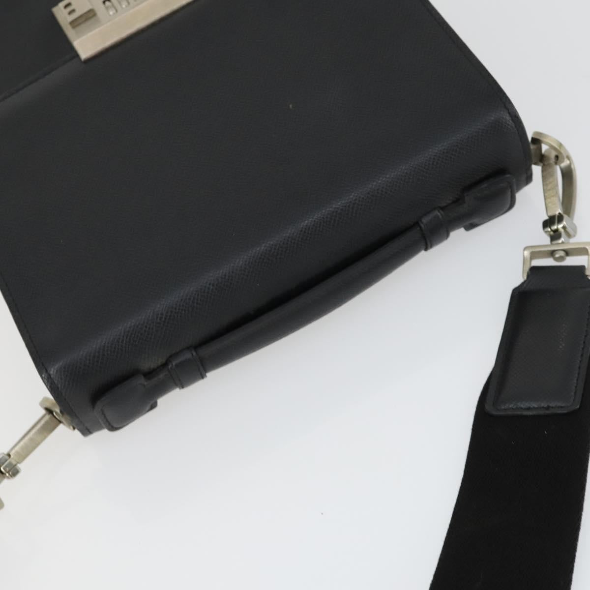 Bally Vintage Leather Black Leather Shoulder Bag Bag (Pre-Owned)